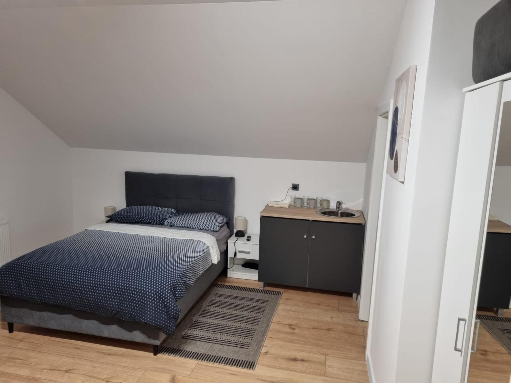 Sobe Marta Otel Trgovisce Dış mekan fotoğraf